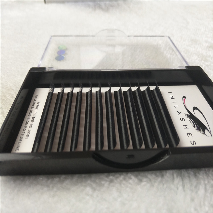 Wholesale russian volume eyelash extensions.jpg